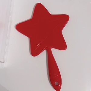 Jeffree Star mirror red